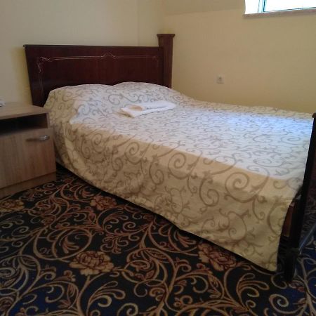 Gem Hostel Yerevan Ngoại thất bức ảnh