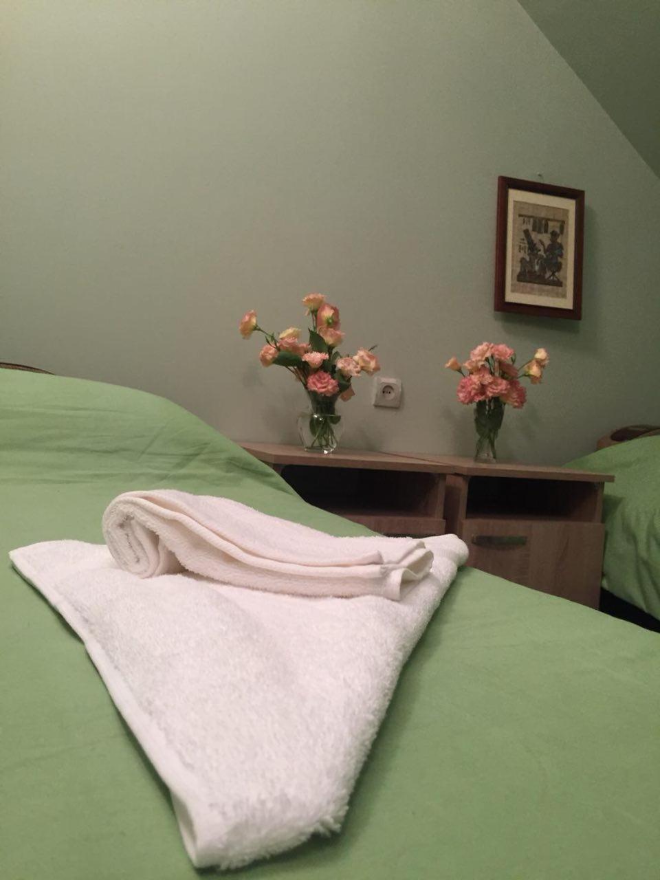 Gem Hostel Yerevan Ngoại thất bức ảnh