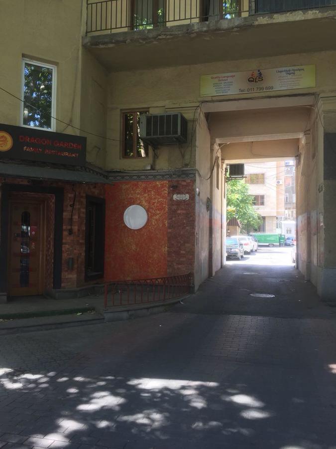 Gem Hostel Yerevan Ngoại thất bức ảnh
