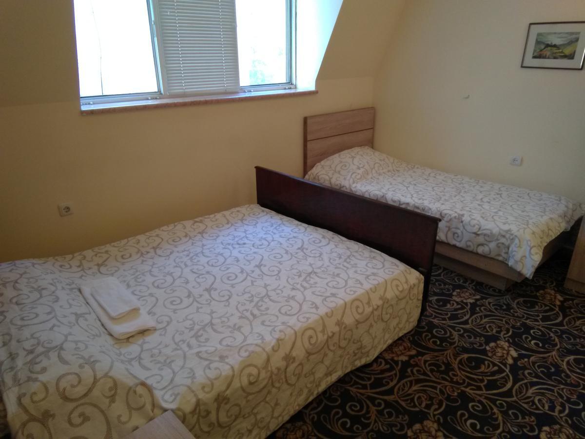 Gem Hostel Yerevan Ngoại thất bức ảnh